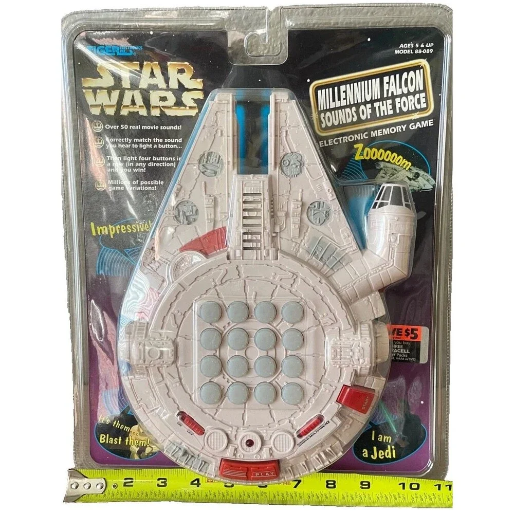 Star Wars Millennium Falcon Sounds of the Force Electronic Memory Game NEW 1997